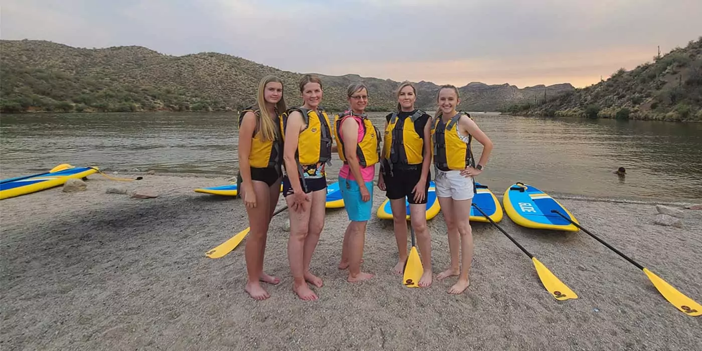 Paddle boarding lessons at Saguaro Lake in Arizona. Lessons available by Riverbound SPorts.