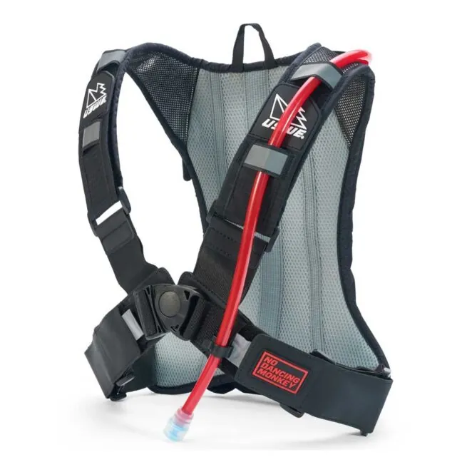 USWE Outlander 2L Hydration Pack in carbon black. Available at Riverbound Sports in Tempe, Arizona.